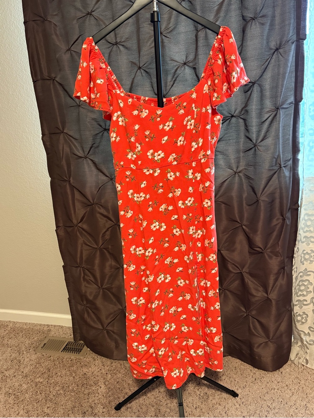 Flutter Sleeve Crepe Midi Dress